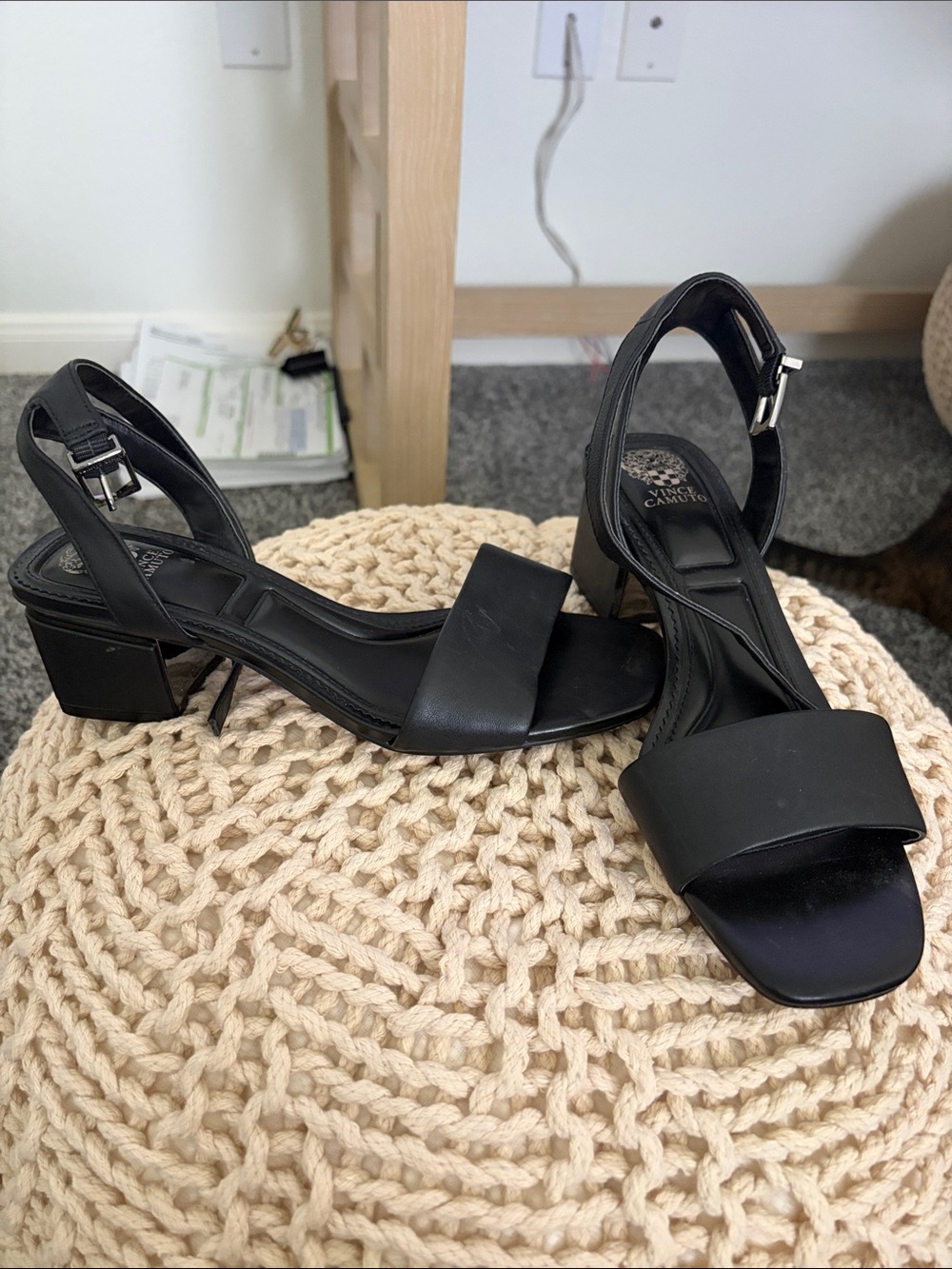 Vince capitol Black Leather Block Heel Sandals